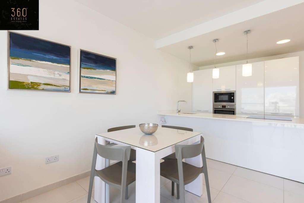 Modern 2Br Apt In The Quaint Village Of Marsaskala & Ac By 360 Estates Eksteriør bilde