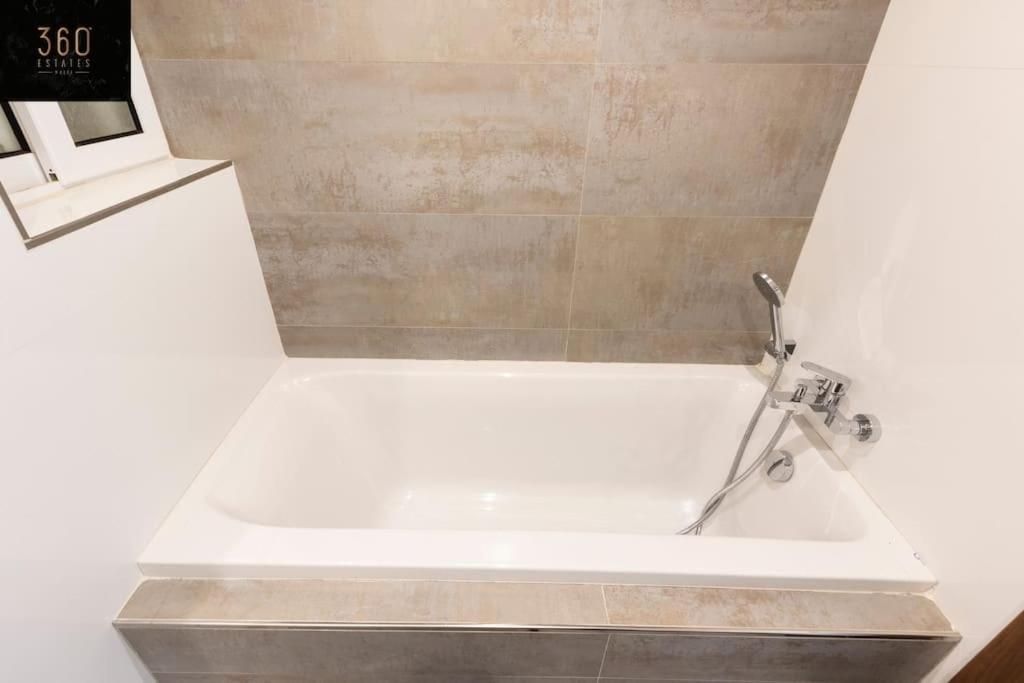 Modern 2Br Apt In The Quaint Village Of Marsaskala & Ac By 360 Estates Eksteriør bilde