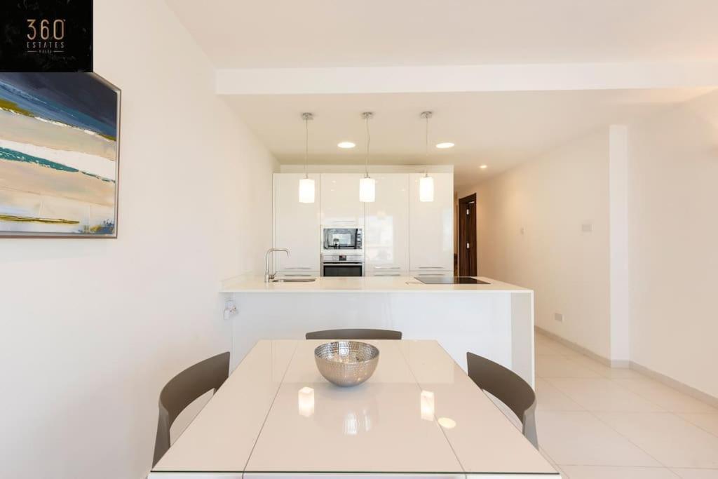 Modern 2Br Apt In The Quaint Village Of Marsaskala & Ac By 360 Estates Eksteriør bilde